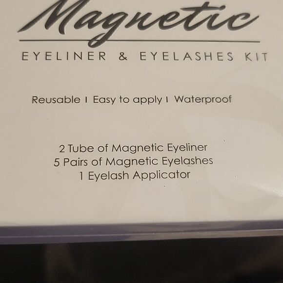 Magnetic eyeliner and lashes kit - Picture 2 of 5